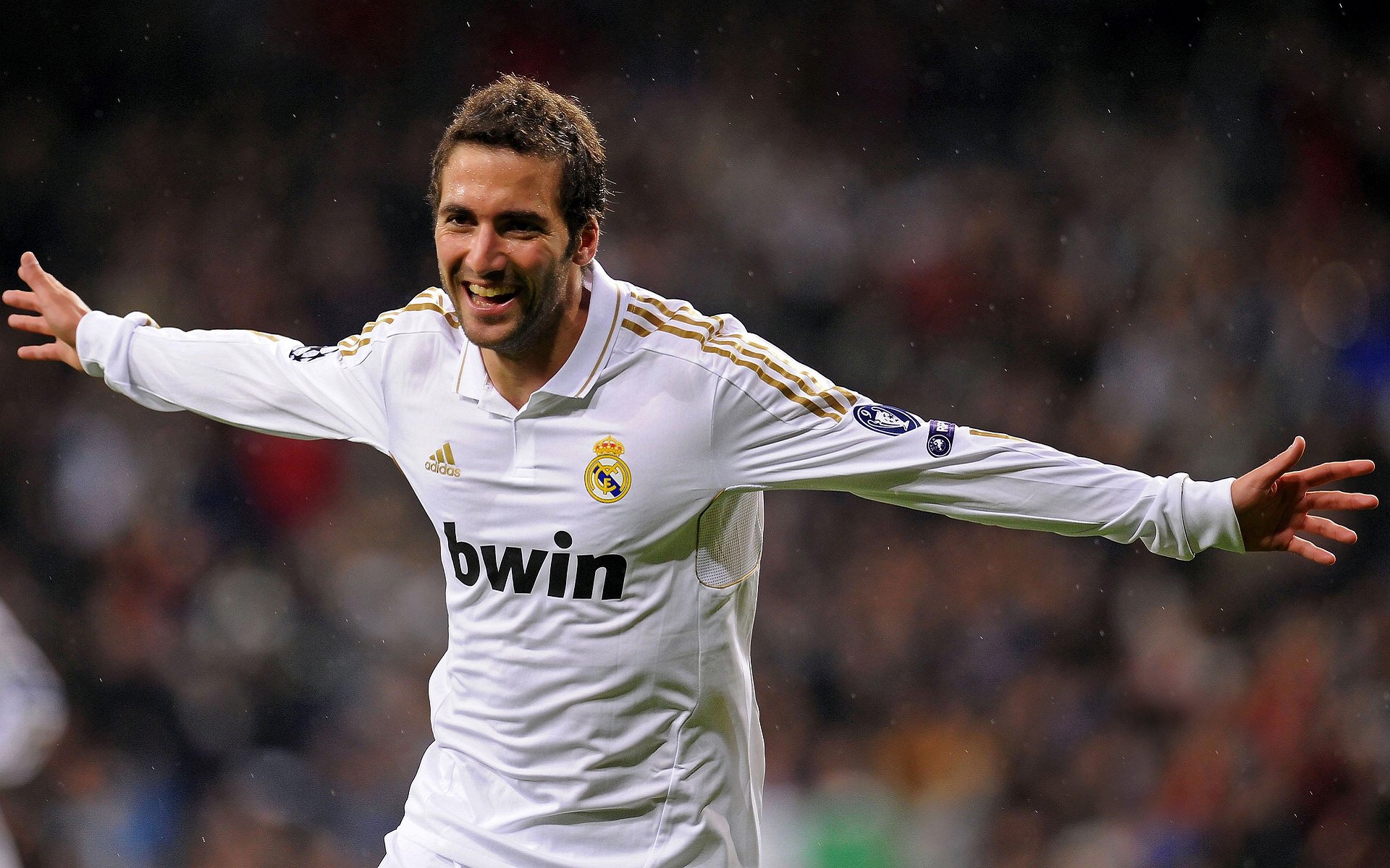 西班牙足球队在世界杯预选赛中稳扎稳打,西班牙国家队世界杯